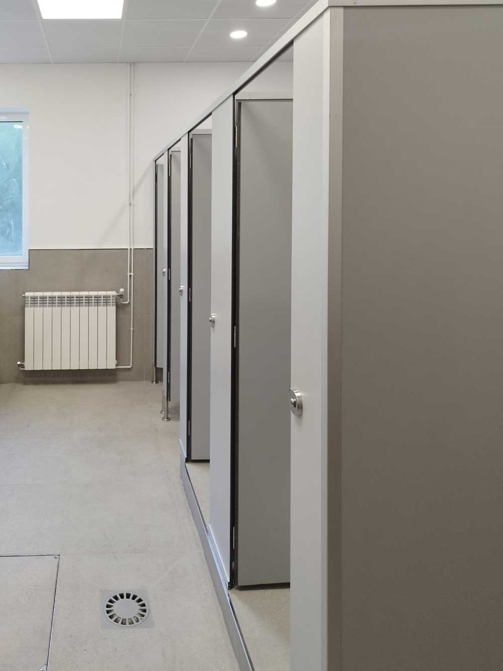 ¿Cómo deben ser los muebles de un buen baño?